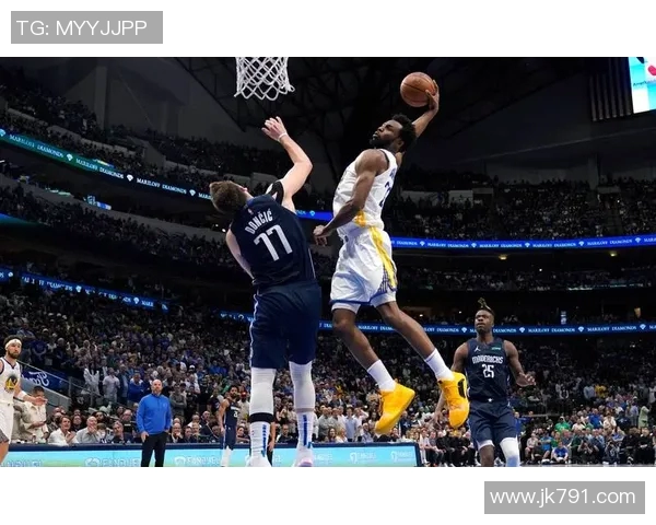 小佩顿飞身拦截 助攻维金斯暴扣得手 小佩顿飞身拦截 助攻维金斯暴扣得手